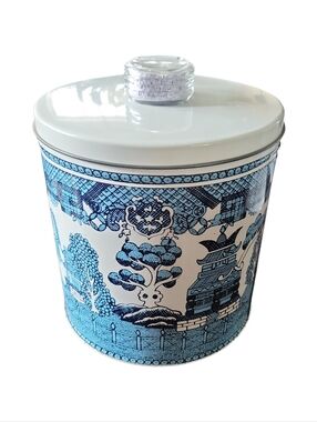 Vintage 60's Blue Magic Krispy Kan Blue Willow Stay Fresh Cracker Canister Tin